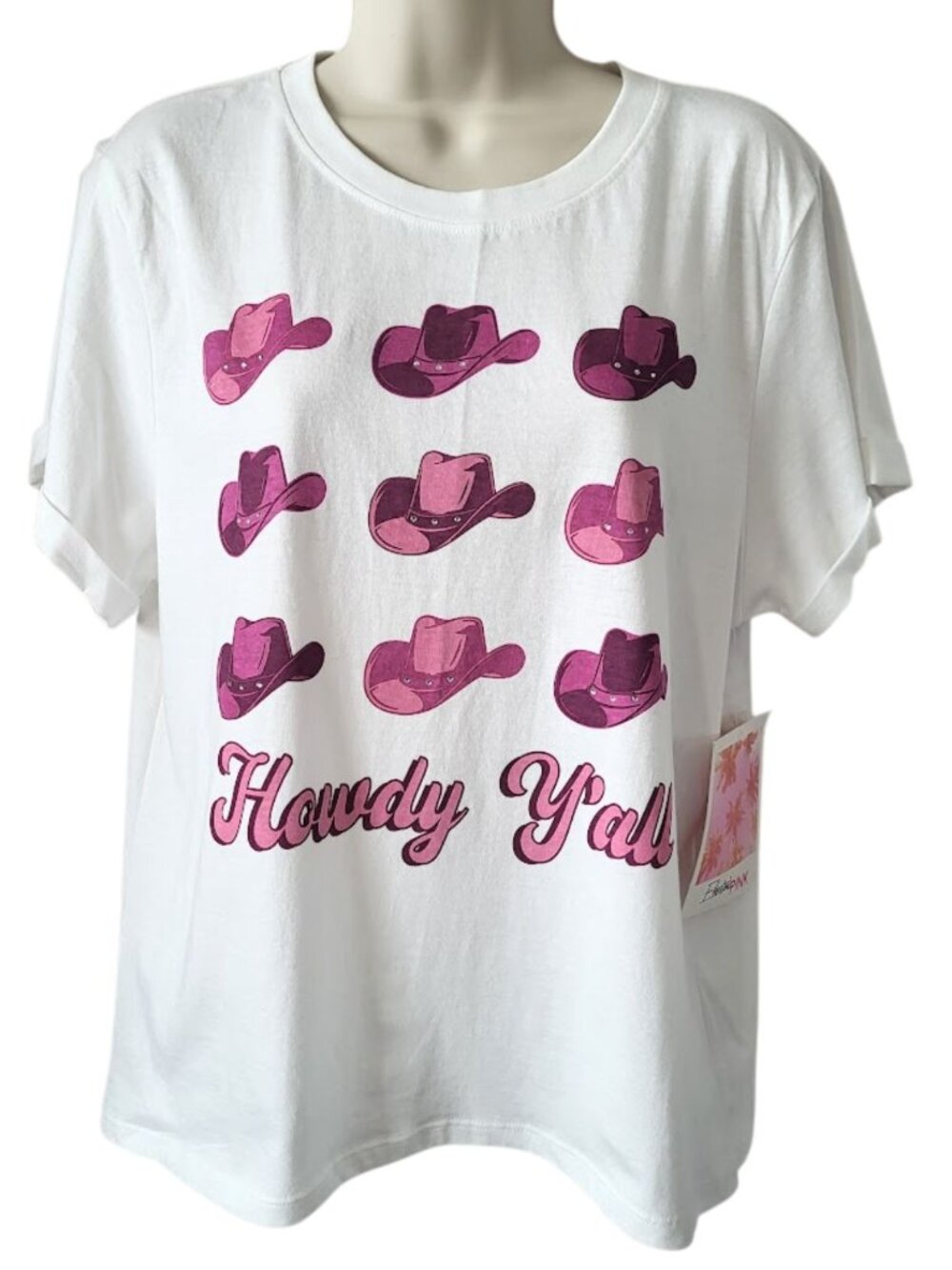 ELECTRIC PINK NWT White "Howdy Y'all" T-Shirt Purple Cowboy Hats - Women's L